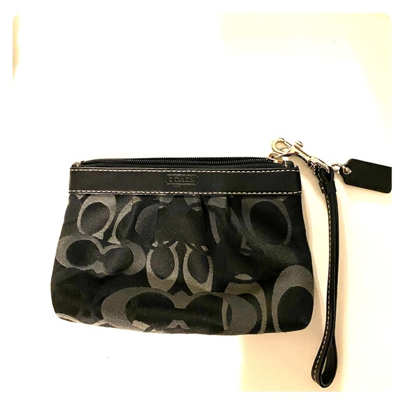 Coach wristlet - Picture 1 of 4